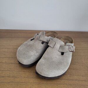 LIKE NEW Birkestock Boston Clogs